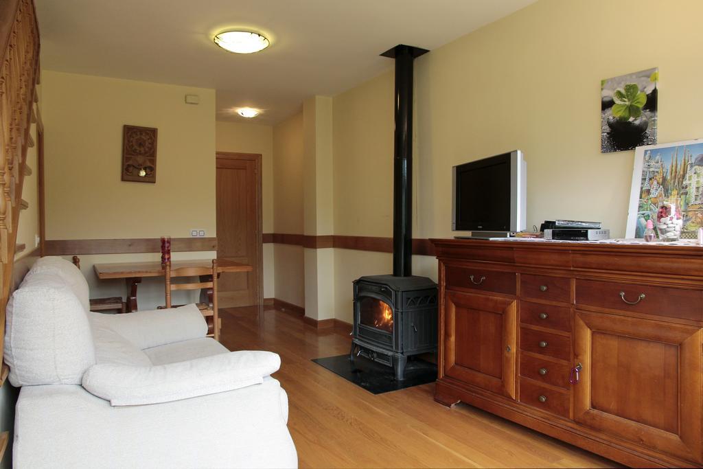 Apartamentos Irati Olaldea Oroz-Betelu ภายนอก รูปภาพ